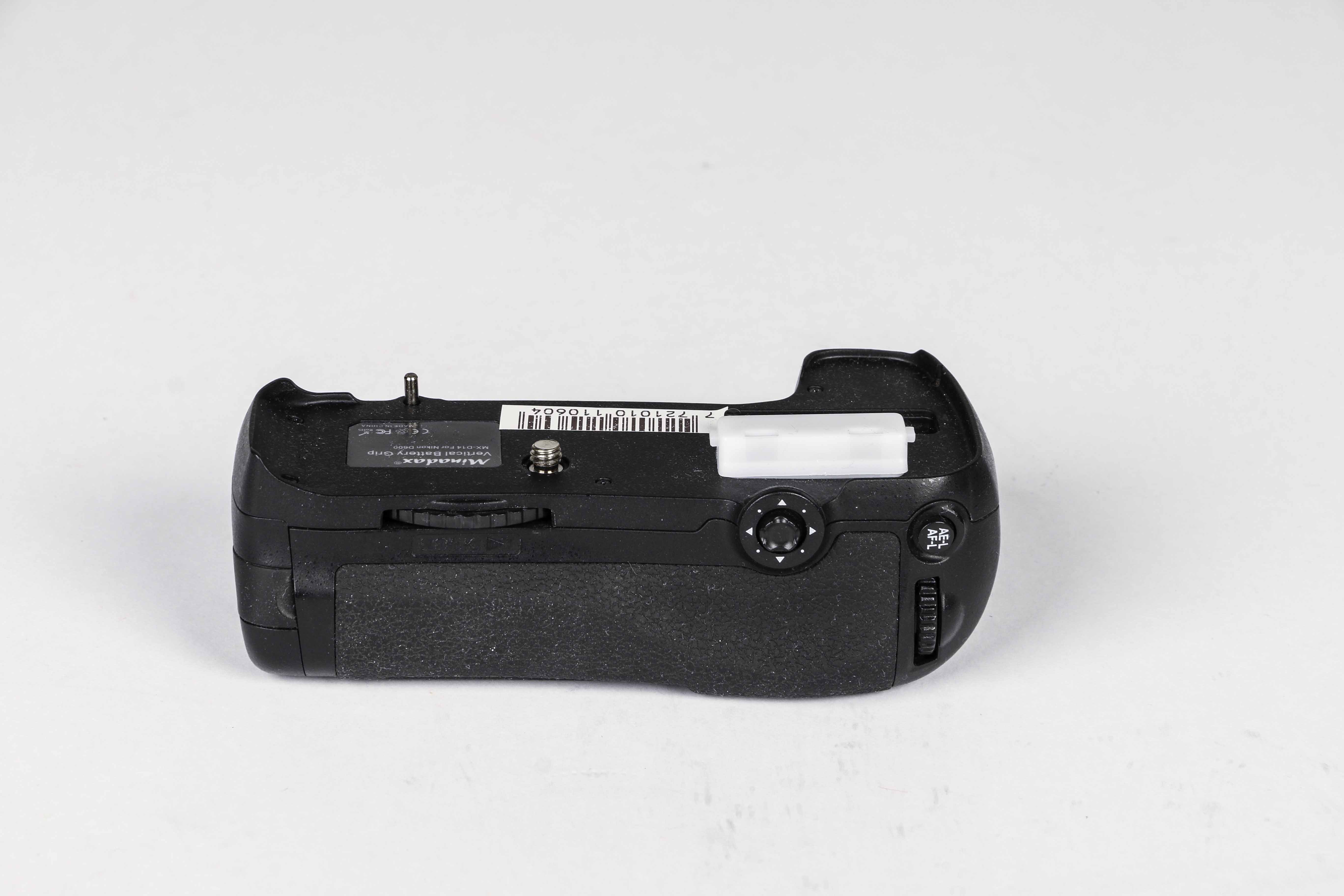 Minadax Batteriegriff MX-D14 für Nikon D600 gebr. Bild 03